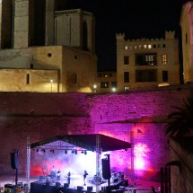Rock music below the cathedral of Palma de Mallorca